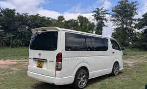 Toyota KDH 2008 Van (Used)
