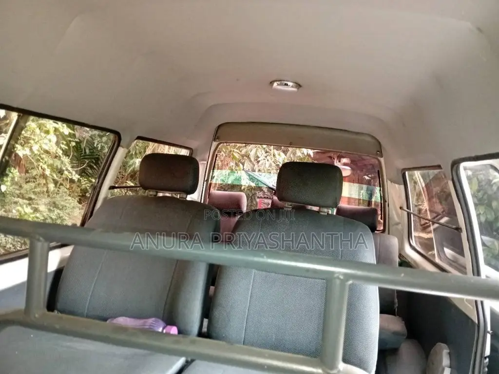 Toyota Toyota 1989 Van (Used)