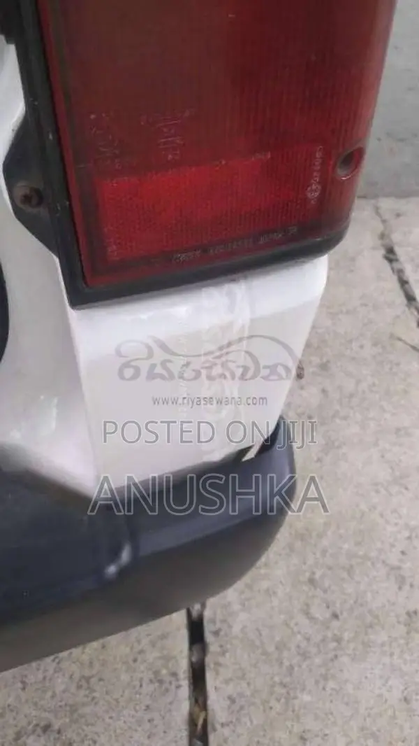 Nissan Caravan 1998 Van (Used)