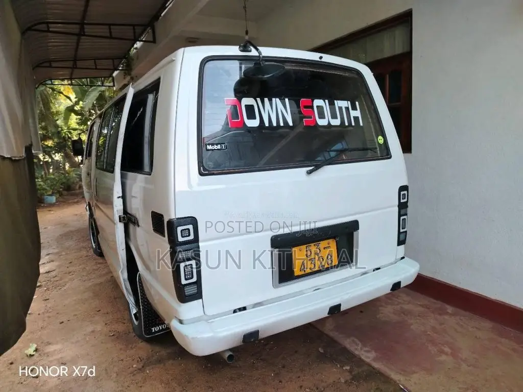 Toyota LH61 1987 Van (Used)