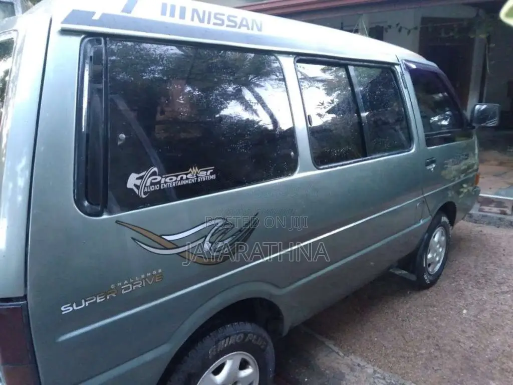 Nissan Vanette 1992 Van (Used)