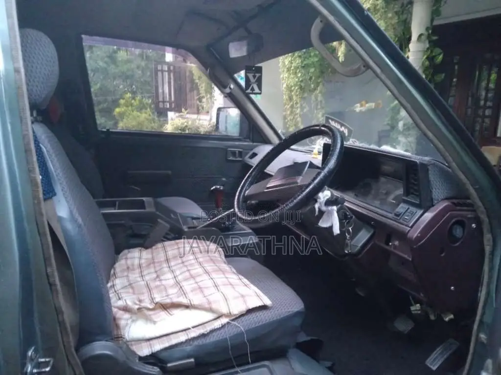 Nissan Vanette 1992 Van (Used)