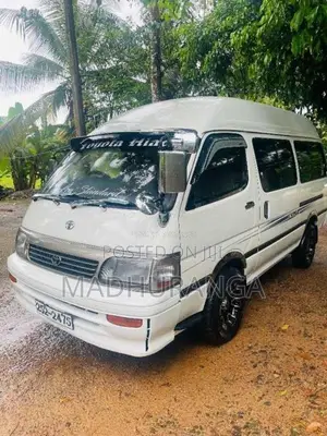 Toyota Dolphin LH113 1993 Van (Used)