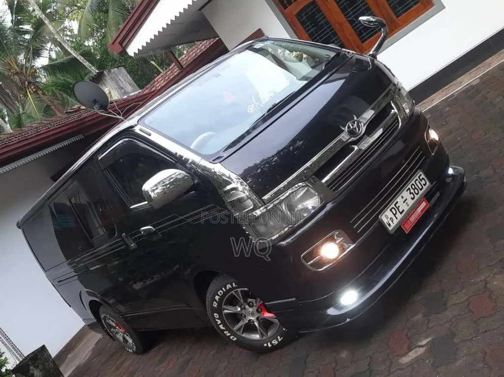 Toyota KDH 200 Super Gl 2007 Van (Used)