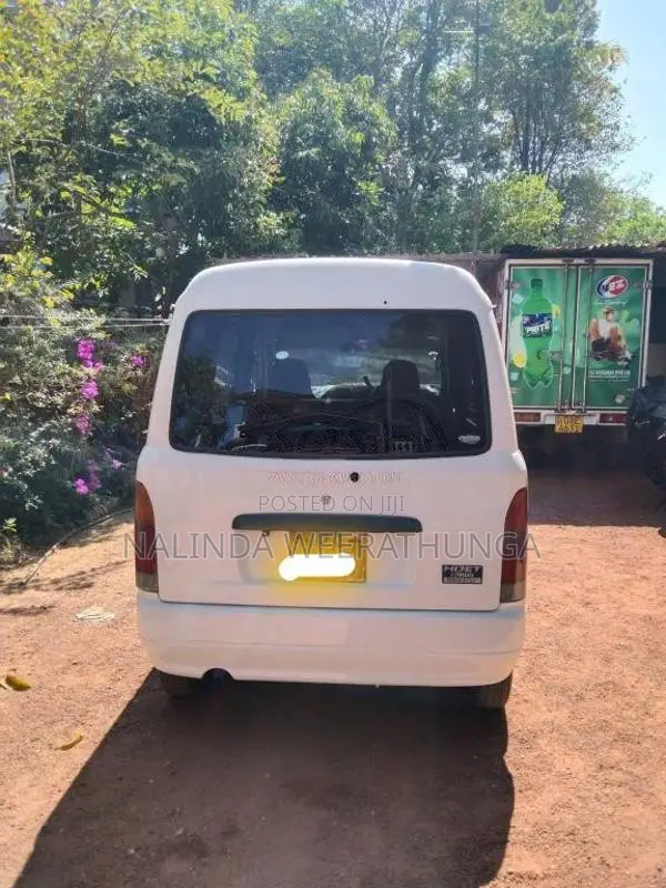 Daihatsu Hijet S200 2000 Van (Used)