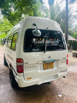 Toyota Dolphin LH113 1993 Van (Used)