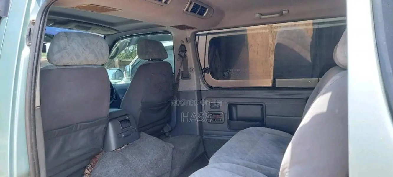 Toyota Hiace Super GL Type 2000 Van (Used)