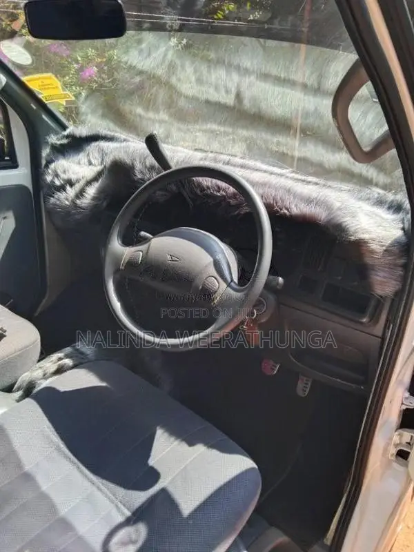 Daihatsu Hijet S200 2000 Van (Used)