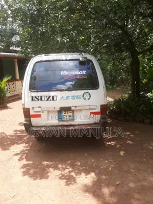 Isuzu Fargo 1983 Van (Used)
