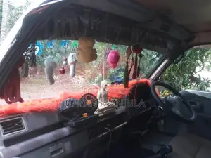 Isuzu Fargo 1983 Van (Used)