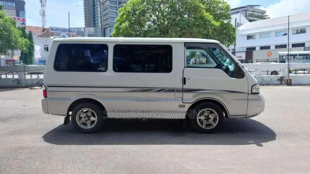 Mazda Bongo 1999 Van (Used)