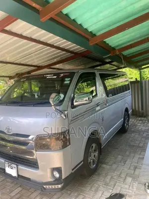 Toyota KDH 2015 Van (Used)