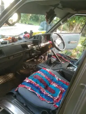 Nissan Vanette 1988 Van (Used)
