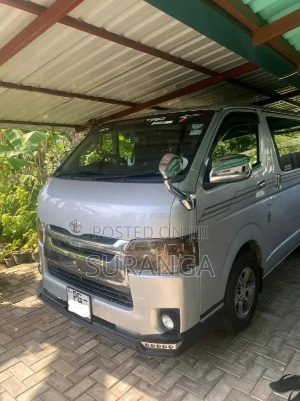 Toyota KDH 2015 Van (Used)