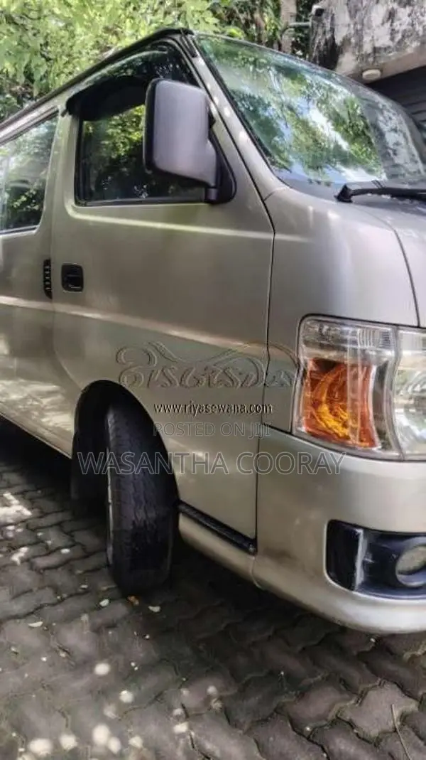 Nissan E25 2007 Van (Used)