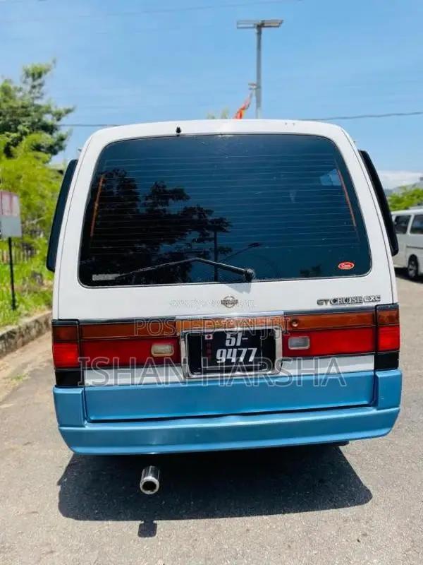 Nissan Caravan 1986 Van (Used)