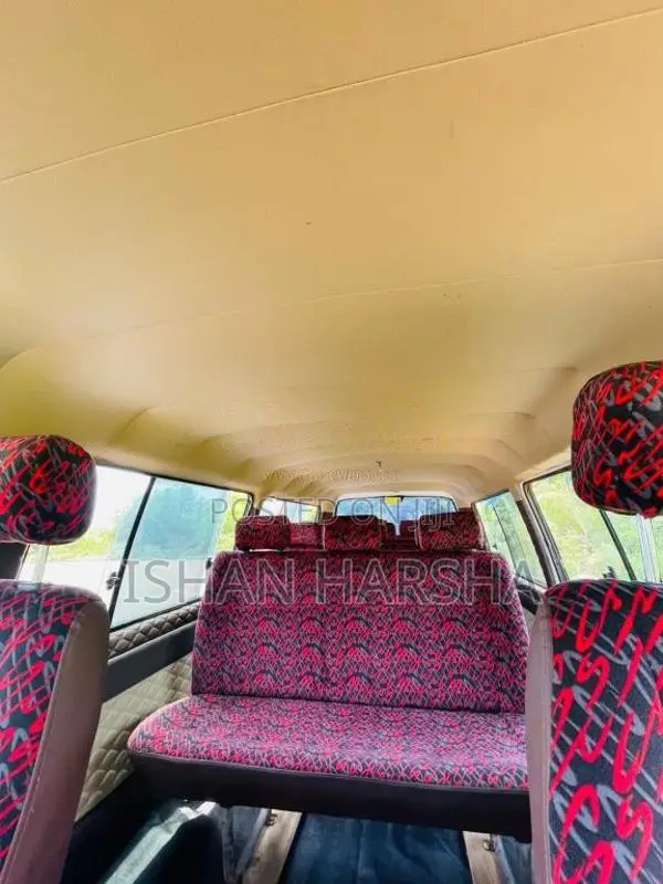 Nissan Caravan 1986 Van (Used)