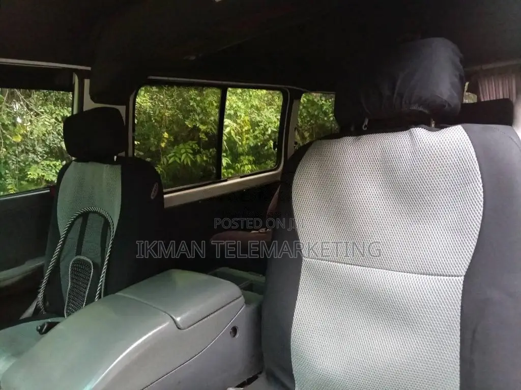 Nissan Caravan 1996 Van (Used)