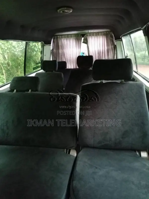 Nissan Caravan 1996 Van (Used)