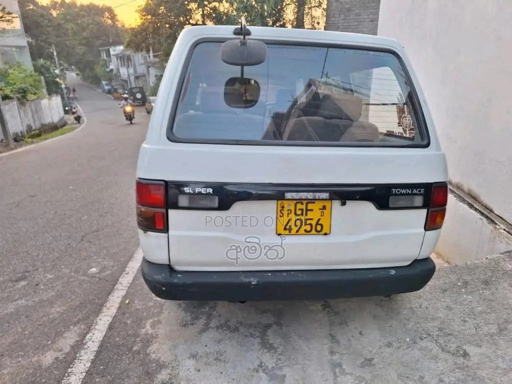 Toyota TownAce 1996 Van (Used)