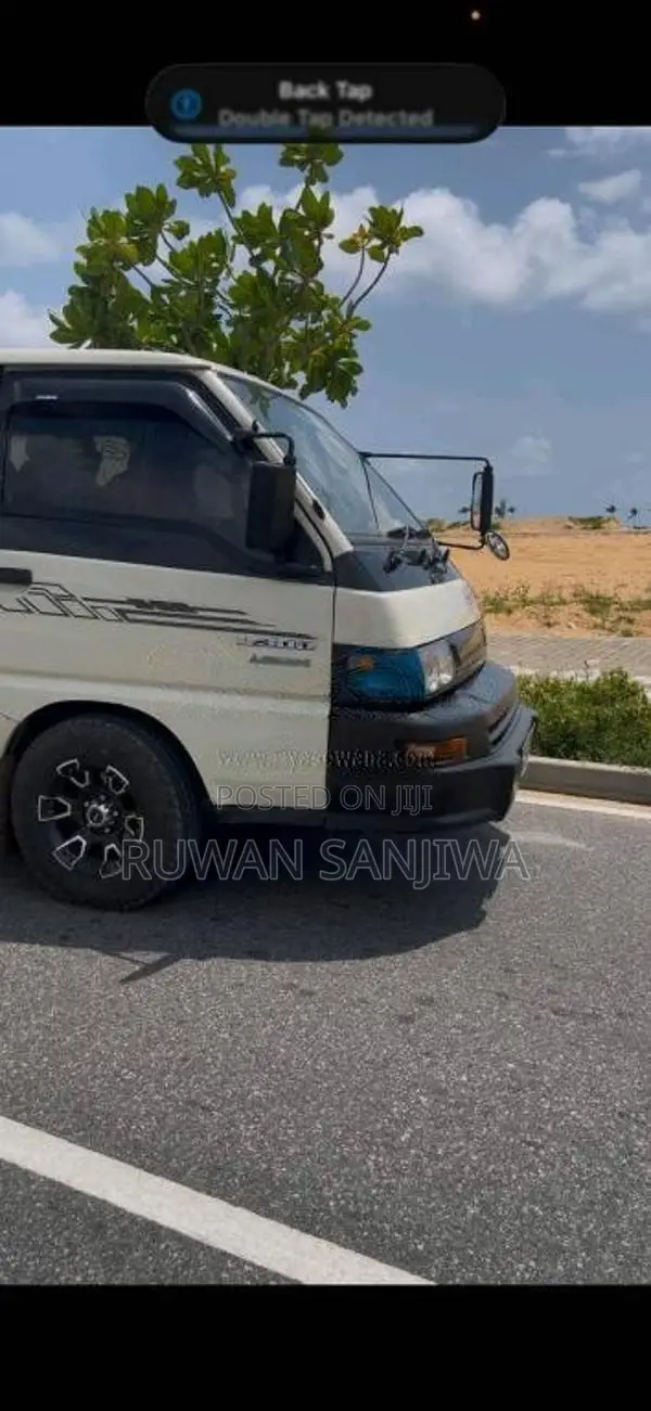 Mitsubishi PO5 2004 Van (Used)