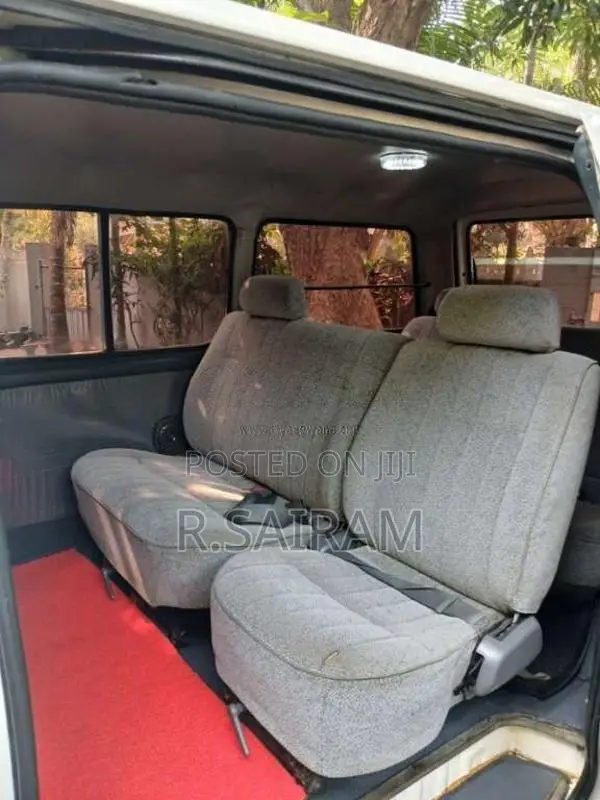 Toyota Lotto CR27 1998 Van (Used)