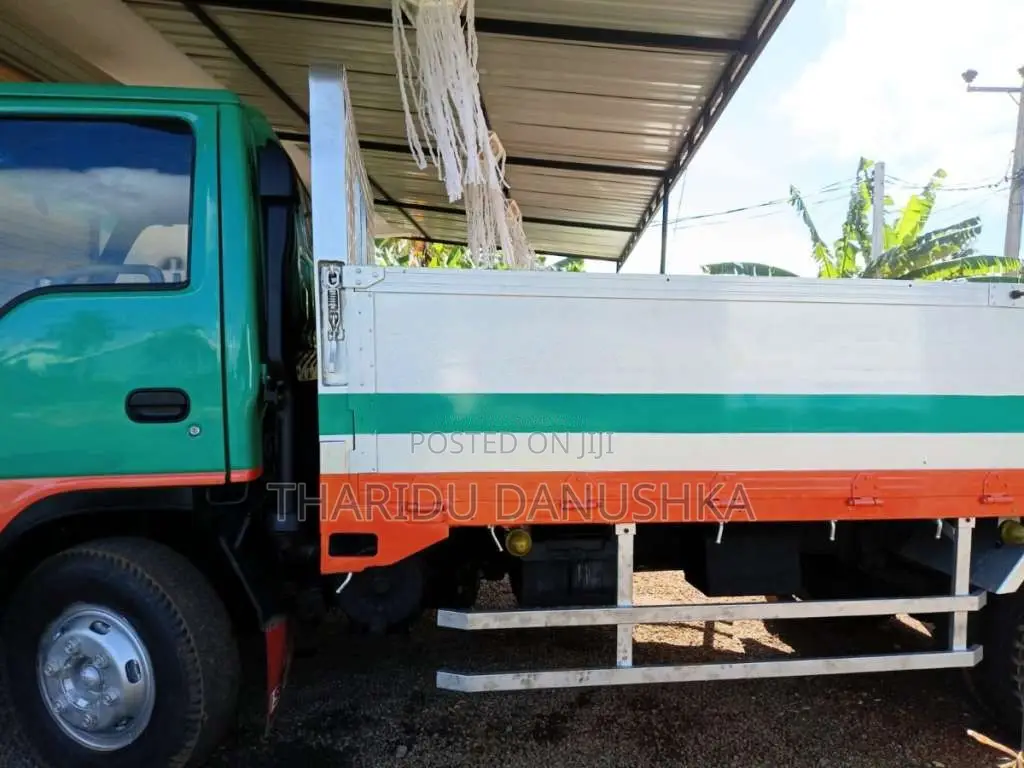 Isuzu ELF 1994 Lorry (Used)