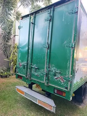 Isuzu NPR75L 2004 Lorry (Used)