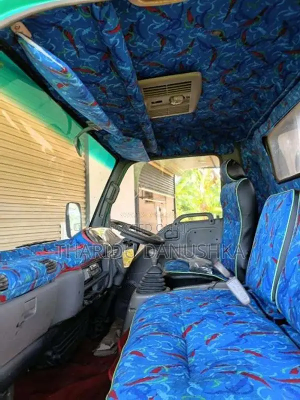 Isuzu ELF 1994 Lorry (Used)