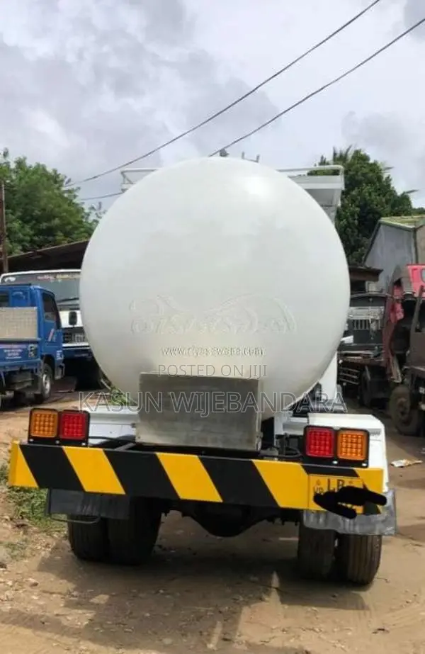 Tata 1615 2006 Lorry (Used)