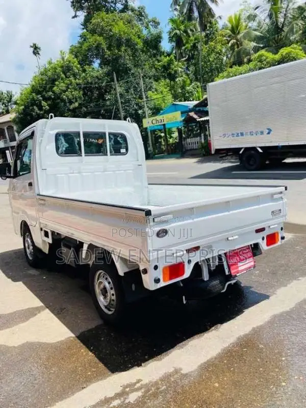 Suzuki Carry 4WD 2025 Lorry Unregistered (Recondition)