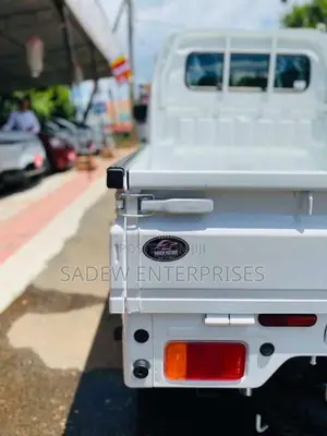 Suzuki Carry 4WD 2025 Lorry Unregistered (Recondition)