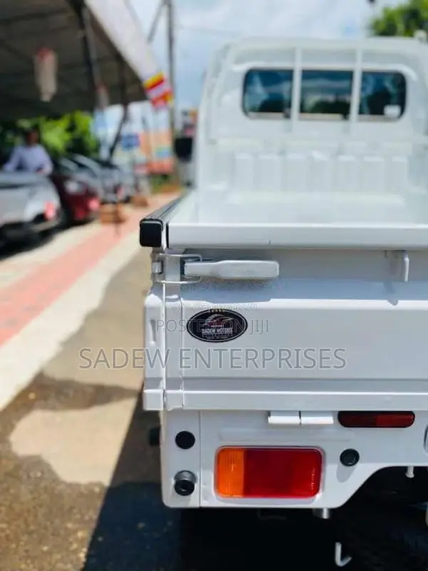 Suzuki Carry 4WD 2025 Lorry Unregistered (Recondition)