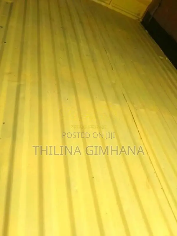 Tata Dimo Batta 2011 Lorry (Used)