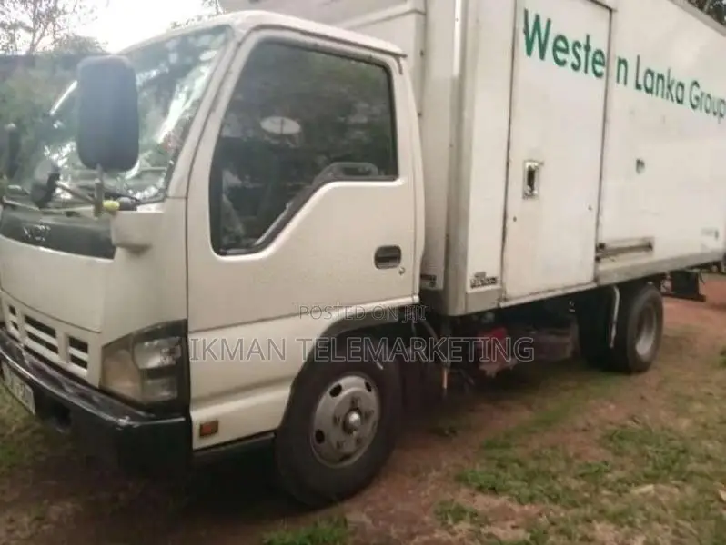 Isuzu ELF 350 NPR 81 2010 Lorry (Used)