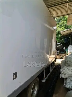 Isuzu ELF 2011 Lorry (Used)
