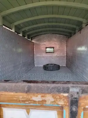 Isuzu ELF 1980 Lorry (Used)