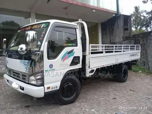 Isuzu ELF 350 2006 Lorry (Used)
