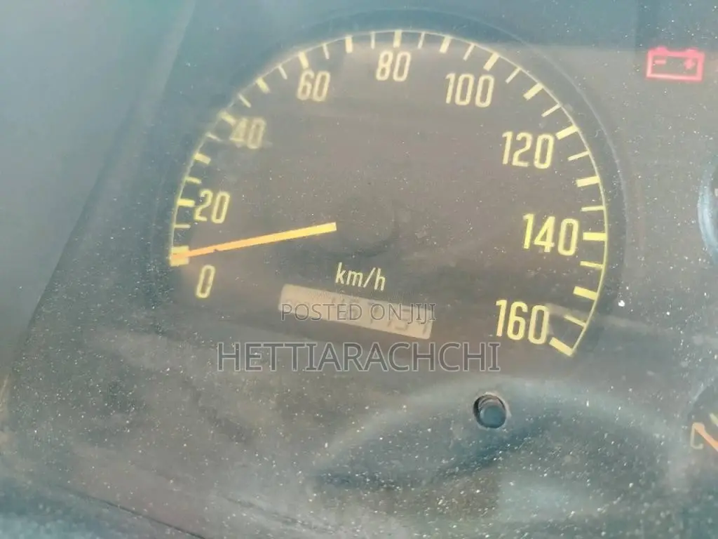 Isuzu ELF 1980 Lorry (Used)