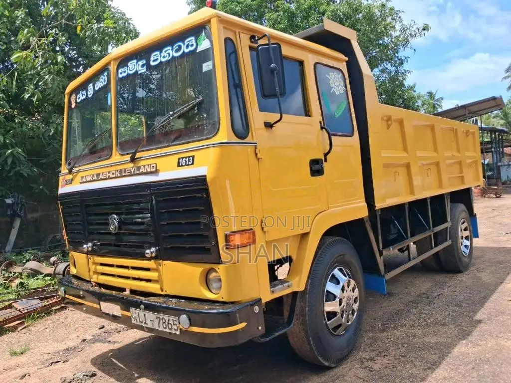 Ashok-Leyland Leyland Tipper 2011 Lorry (Used)