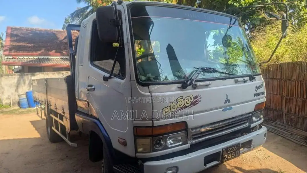 Mitsubishi Fuso 1994 Lorry (Used)