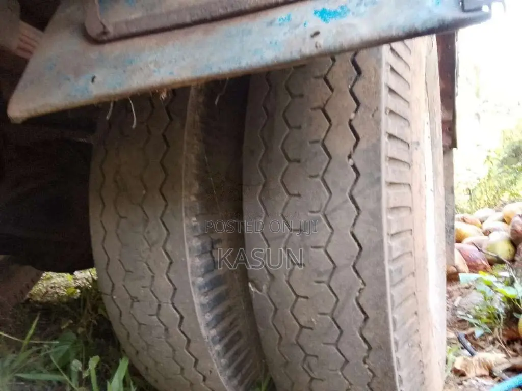Tata 1210 1992 Lorry (Used)