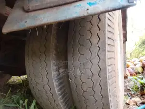 Tata 1210 1992 Lorry (Used)