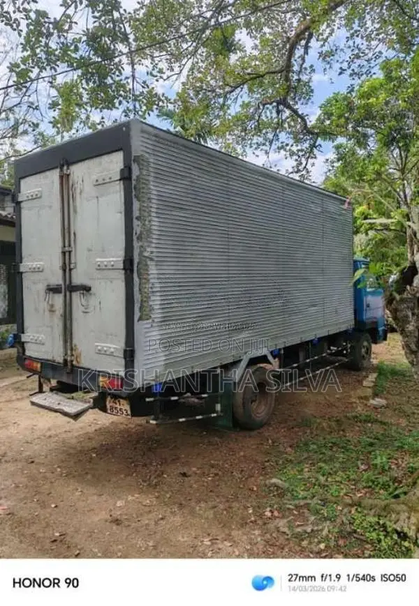 Isuzu ELF 1981 Lorry (Used)