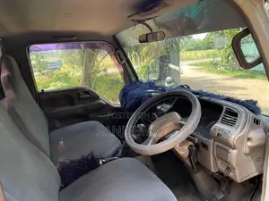 Isuzu ELF 1994 Lorry (Used)