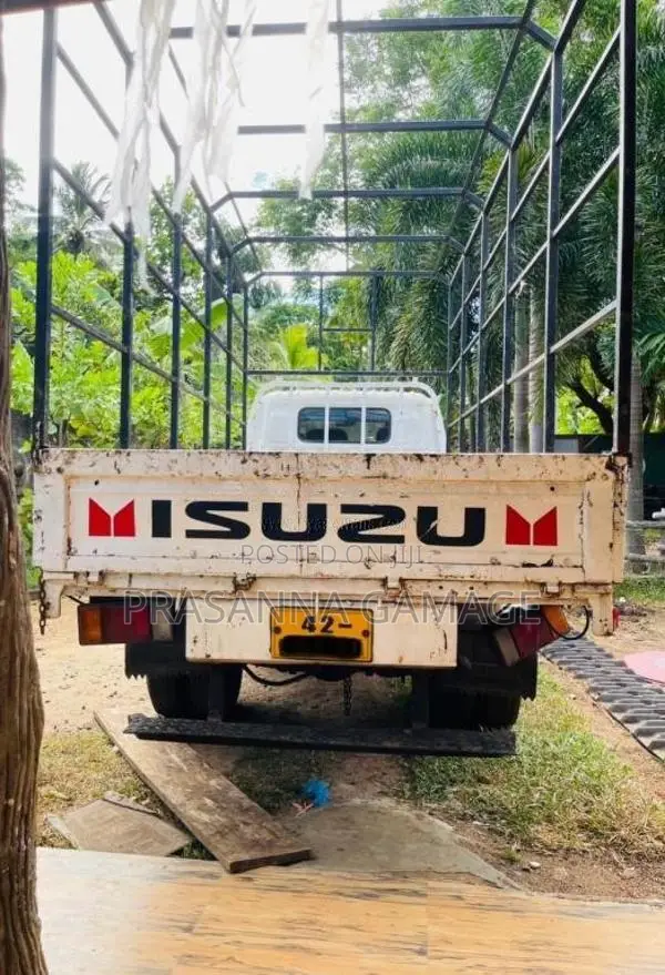 Isuzu Elf.closed 1990 Lorry (Used)