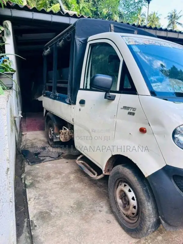 Mahindra Jeeto 2016 Lorry (Used)