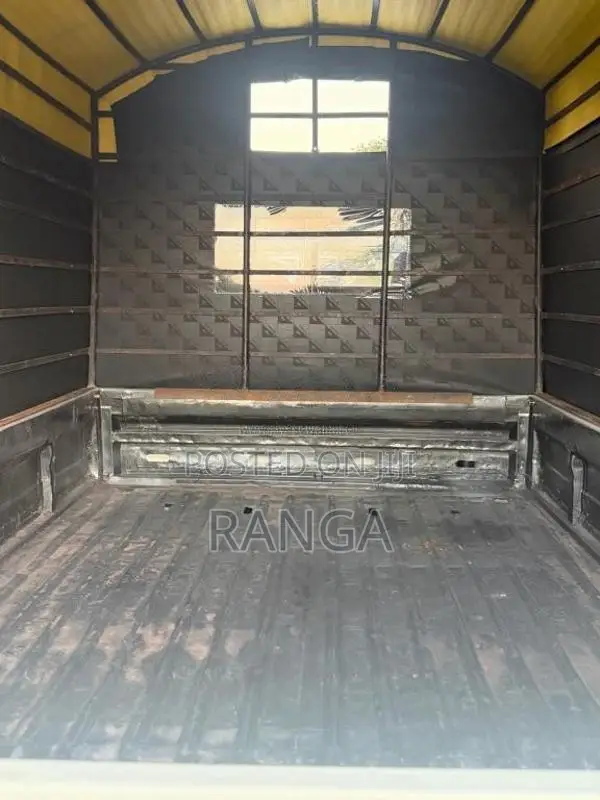 Mahindra Maxximo 2013 Lorry (Used)