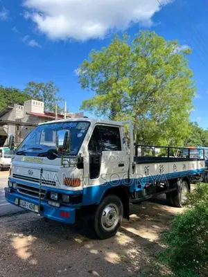 Daihatsu Daihatsu 2005 Lorry (Used)