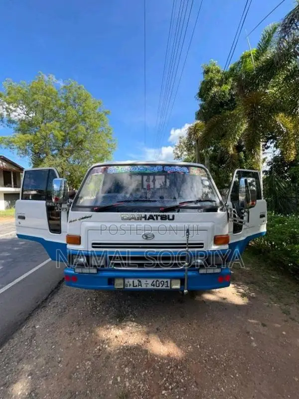 Daihatsu Daihatsu 2005 Lorry (Used)
